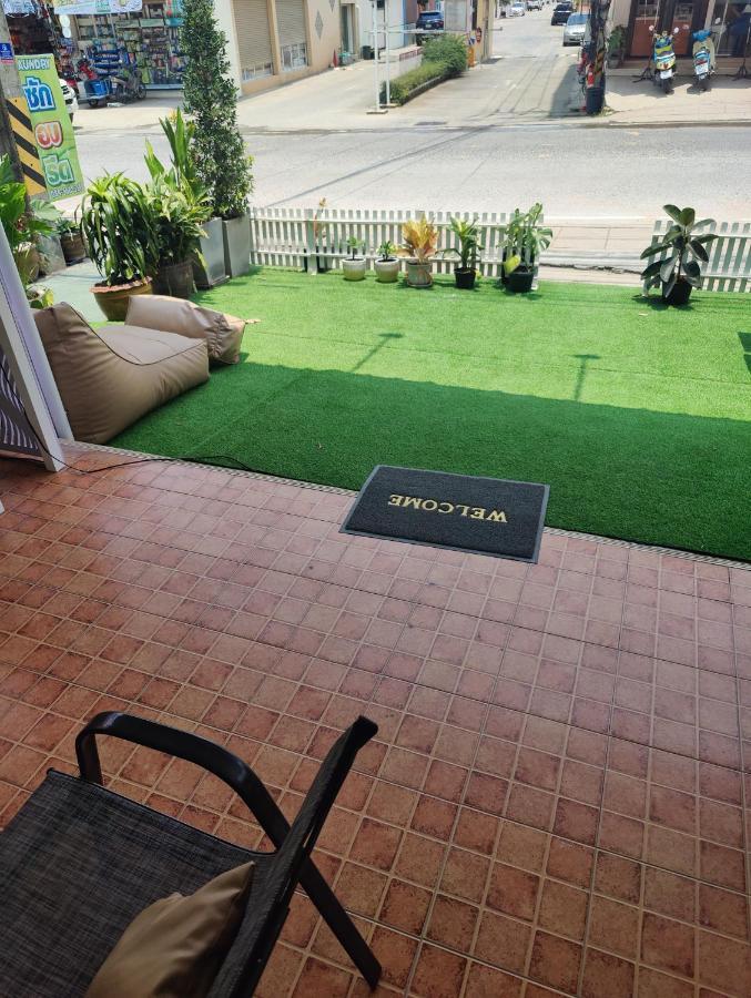 Cafe Nana Hotel Nong Prue Luaran gambar